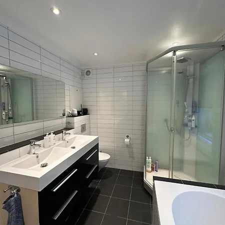 Modern And Comfortable In