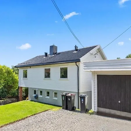 Leilighet Modern And Comfortable In